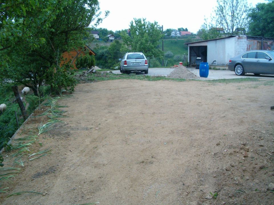 Okolica hiše - foto povečava