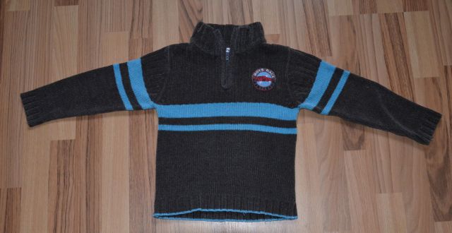 Topel pulover št. 116, cena 2 €