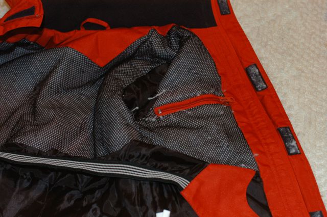 Bunde in kombinezoni+spalne vreče - foto