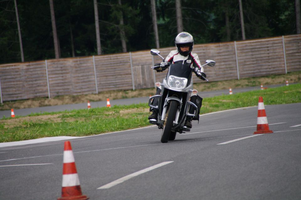 KER NAM NI VSEENO 1 - foto povečava