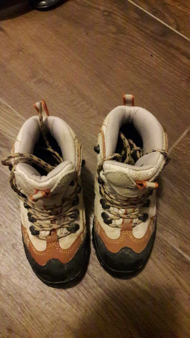 Pohodni čevlji Alpina št.27 - foto povečava