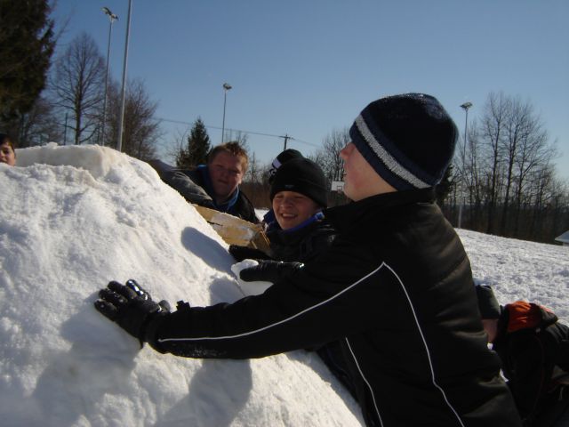 Zimski športni dan 2012 - foto