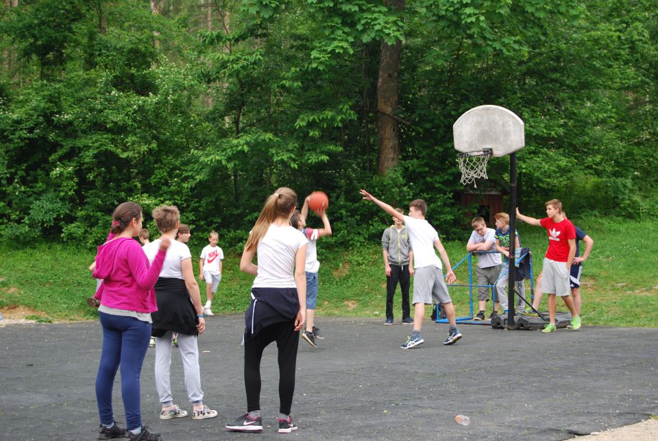 RAKOV ŠKOCJAN - Šola v naravi 7. - 9. razred - foto povečava