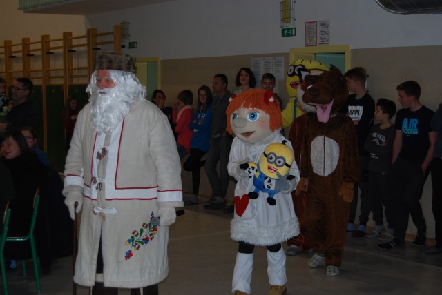 Dedek Mraz in novoletna proslava - foto