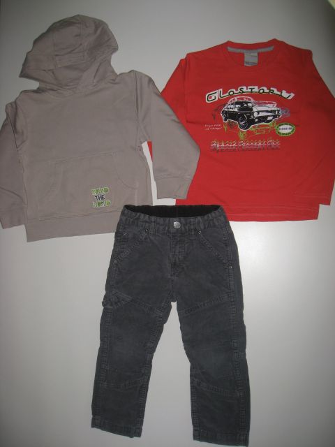 Kpl Mothercare, HM, Glo-story št. 104-110 za 25 evrov kot nov -20%