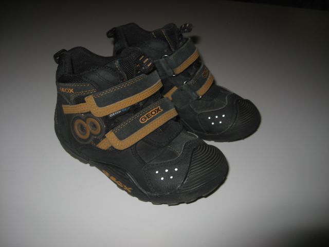 Geox waterproof št. 28