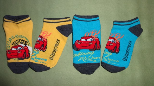 Nove nogavičke Disney Cars št. 28-30 za 2 evra