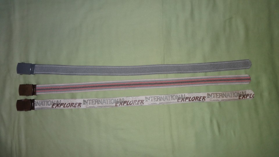 Komplet pasov Marks&Spencer dolžina 73 cm za 4,5 evra
