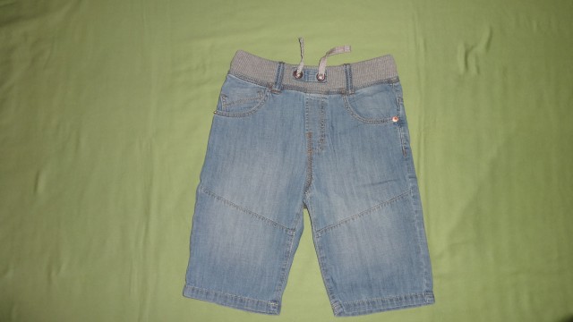 Nove kratke hlače Zara št. 116-122 do 128 iz kpl za 11 evrov