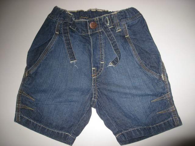 Nove kratke hlače HM št. 92 (do 98) za 3,5 evra
