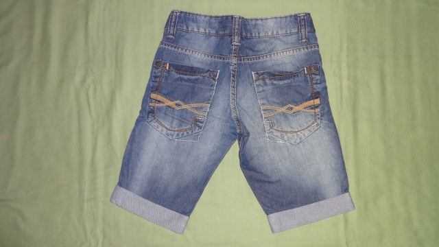 Kratke hlače Zara št. 116-122 (do 128) iz kpl še zadaj