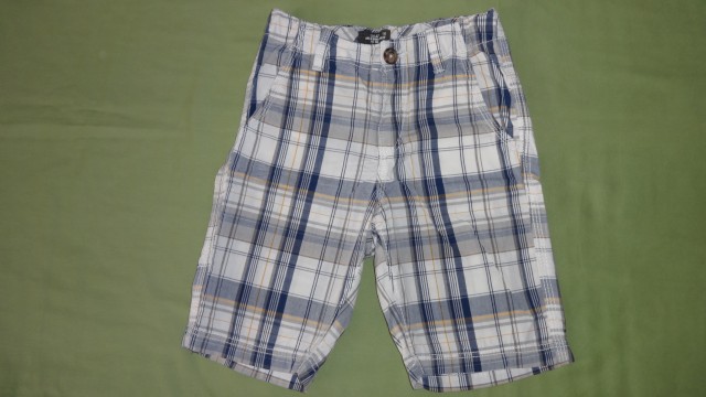 Nove kratke hlače HM št. 116-122 za 6 evrov