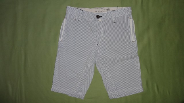 Nove kratke hlače Zara št. 110-116 iz kpl za 9 evrov