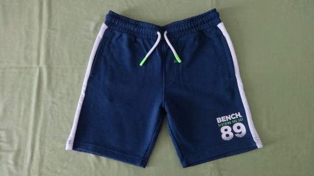 Nove kratke hlače Bench št. 152 iz kpl za 12 evrov