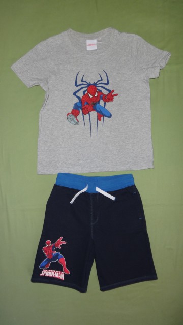 Komplet C&A Spiderman št. 128-134 (140) za 11 evrov