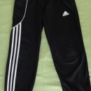 Spodnji del trenirke Adidas št. 140 iz kpl za 5 evrov