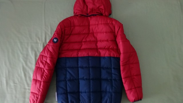 Nova bundica Name it št. 152 še zadaj