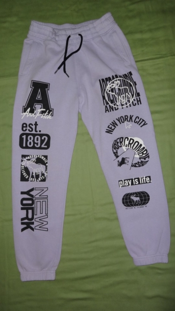 Spodnji del trenirke Abercrombie kids št. 152 iz kpl za 9,5 evra