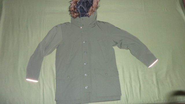 Puhovka Gap št. 164 (XXL) kot nova