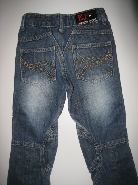 Kavbojke original Emporio Armani Junior št. 98-104 iz kpl še zadaj