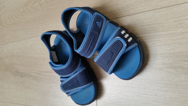 Sandali Adidas 25