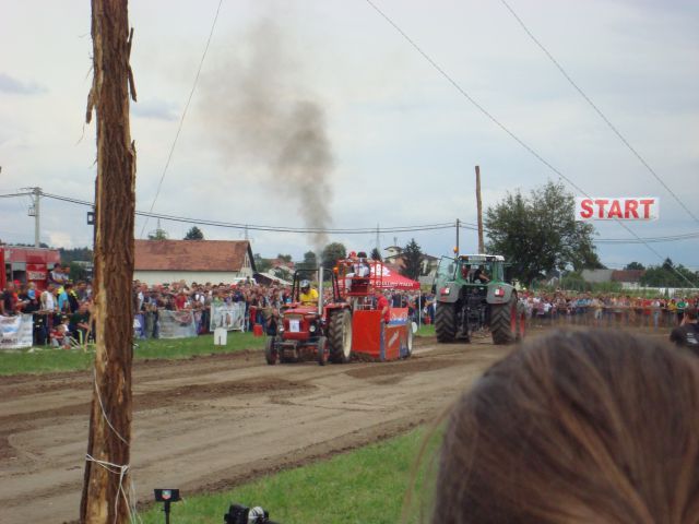 Traktor pulling GOTOVLJE - foto