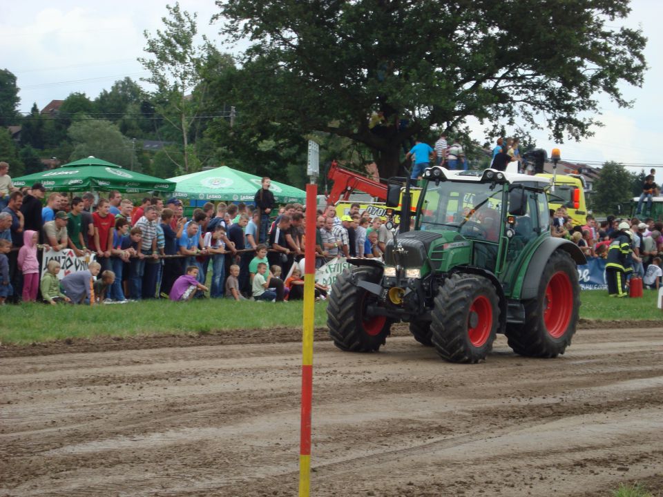 Traktor pulling GOTOVLJE - foto povečava
