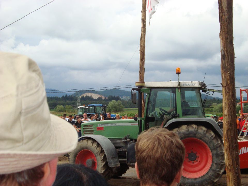 Traktor pulling GOTOVLJE - foto povečava