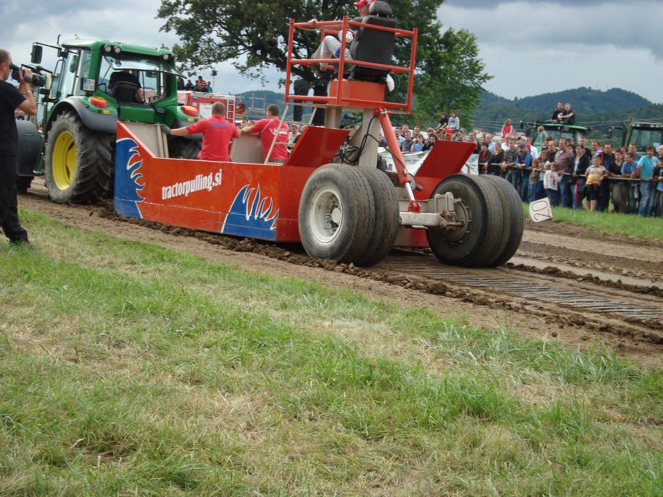 Traktor pulling GOTOVLJE - foto povečava