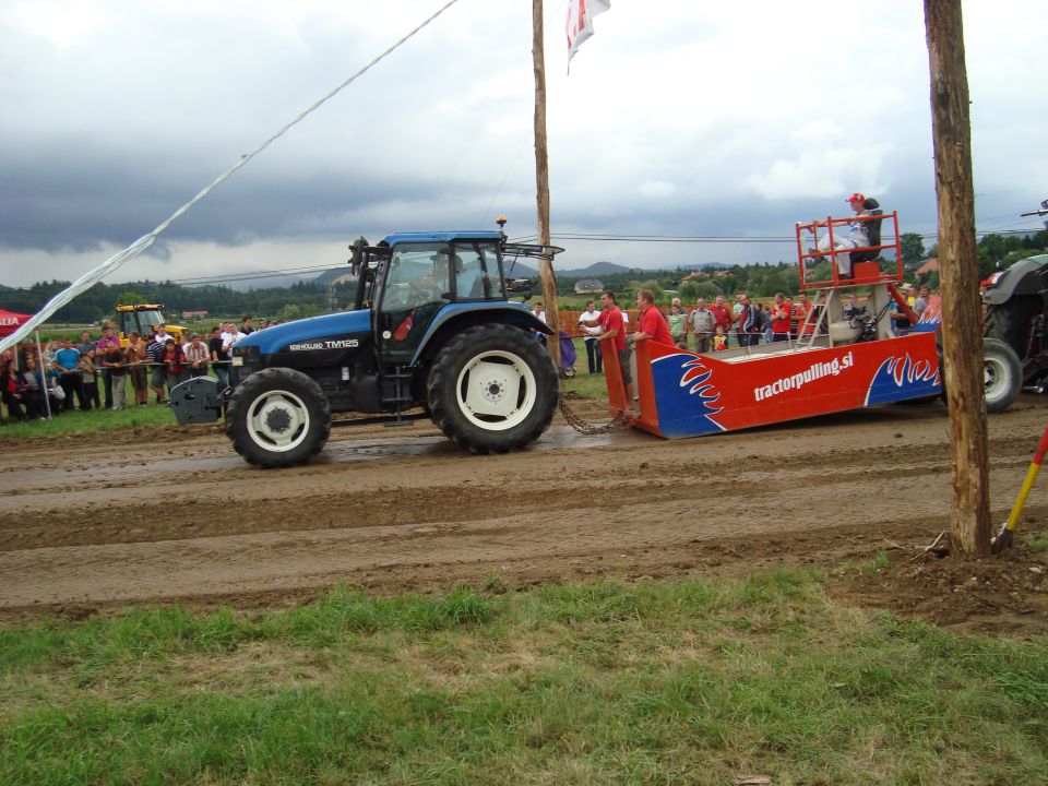 Traktor pulling GOTOVLJE - foto povečava
