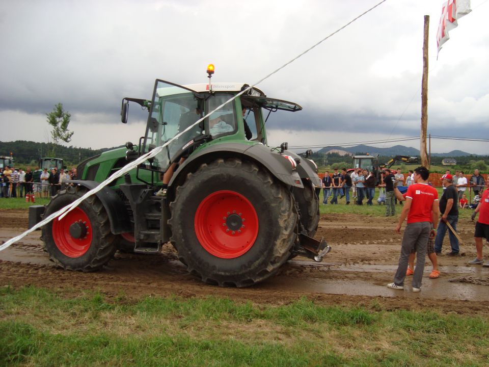 Traktor pulling GOTOVLJE - foto povečava