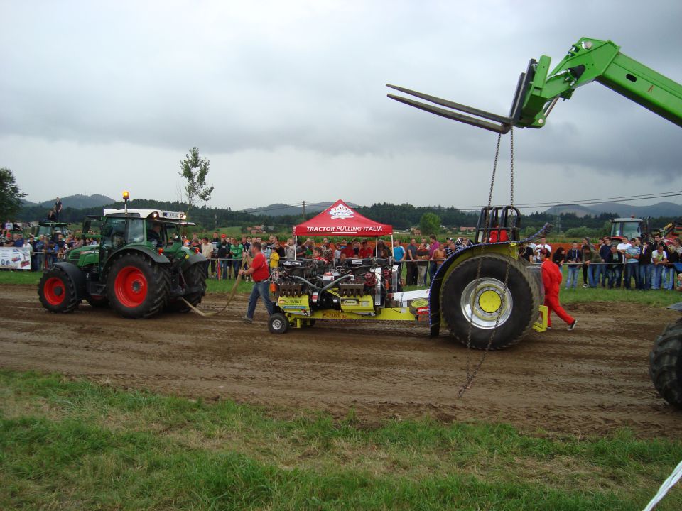 Traktor pulling GOTOVLJE - foto povečava