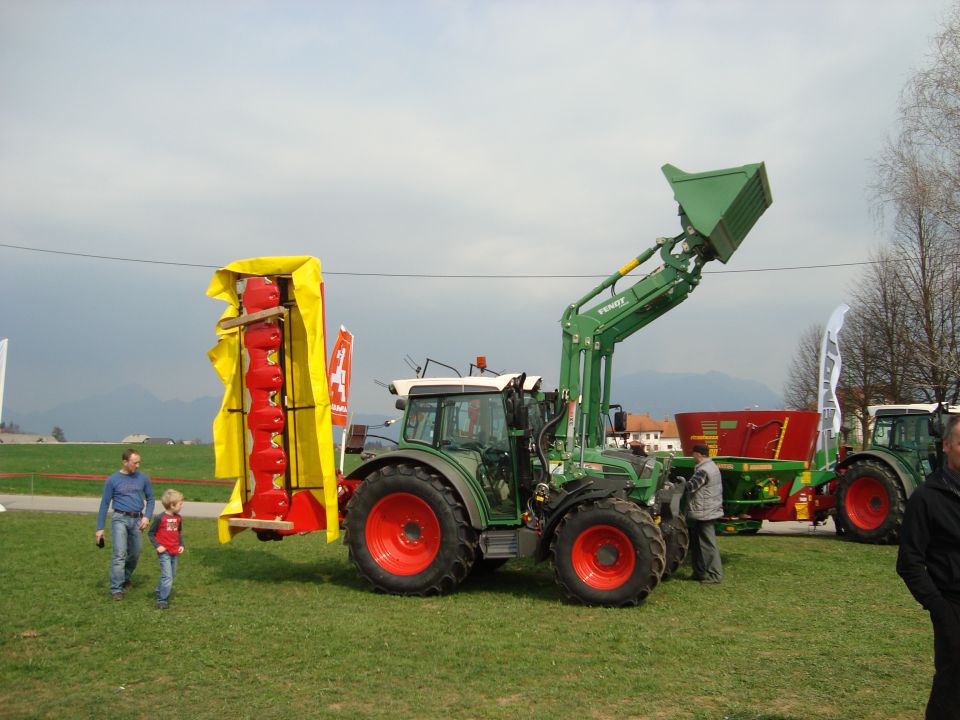 Fendt. Polje 2012 - foto povečava