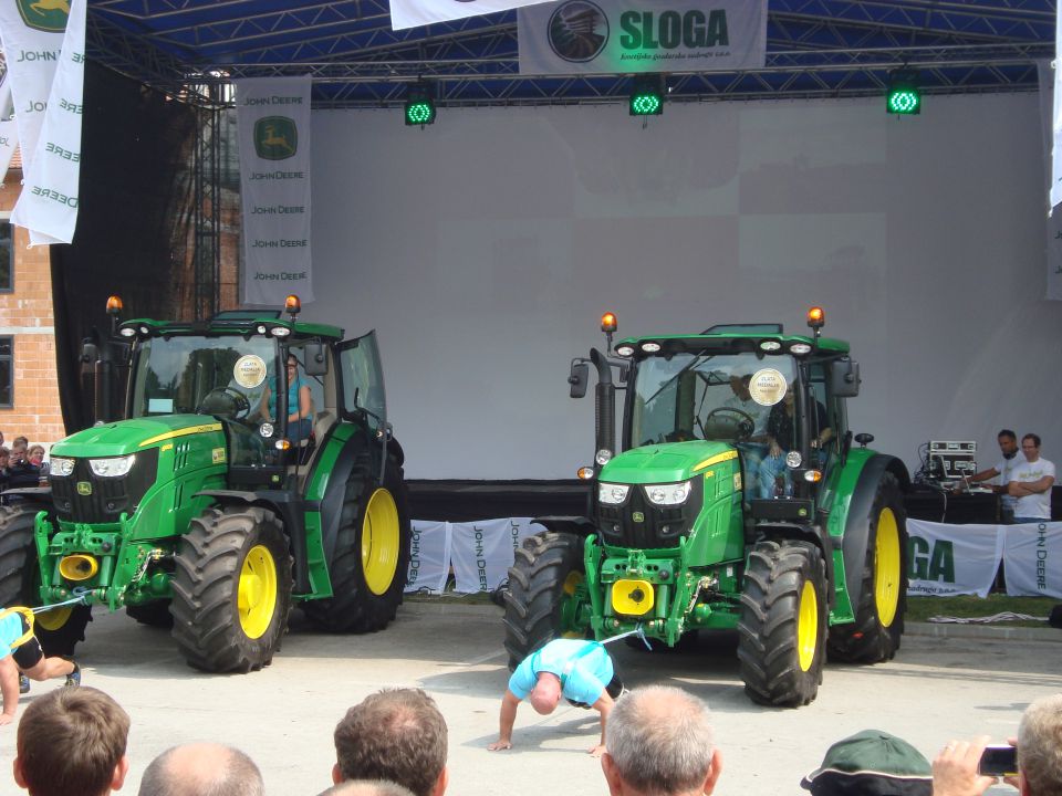 John deere predoslje - foto povečava