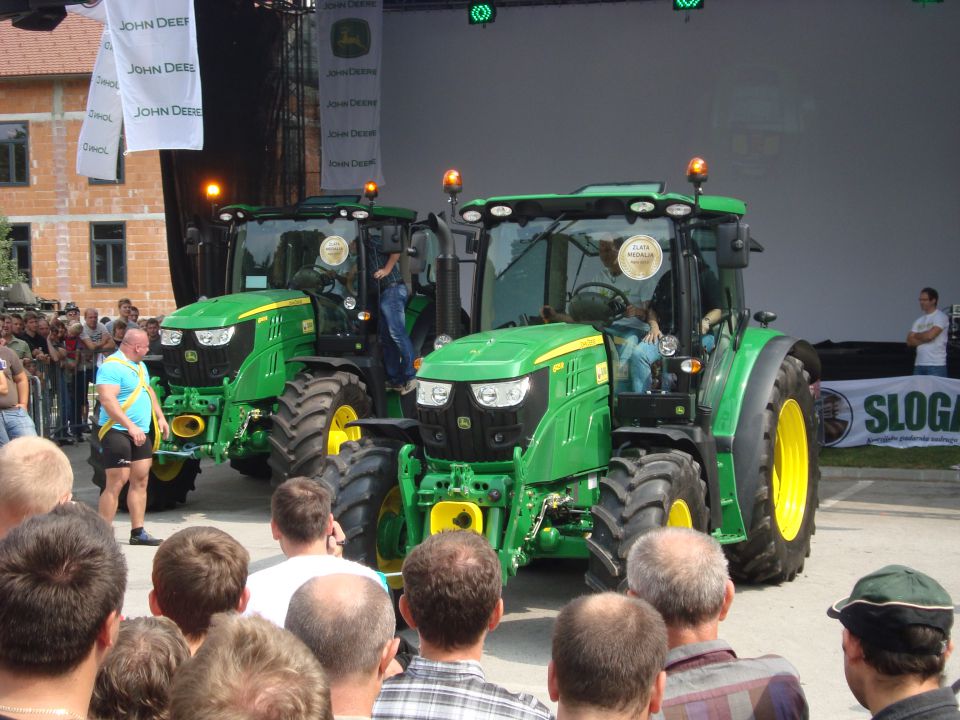 John deere predoslje - foto povečava