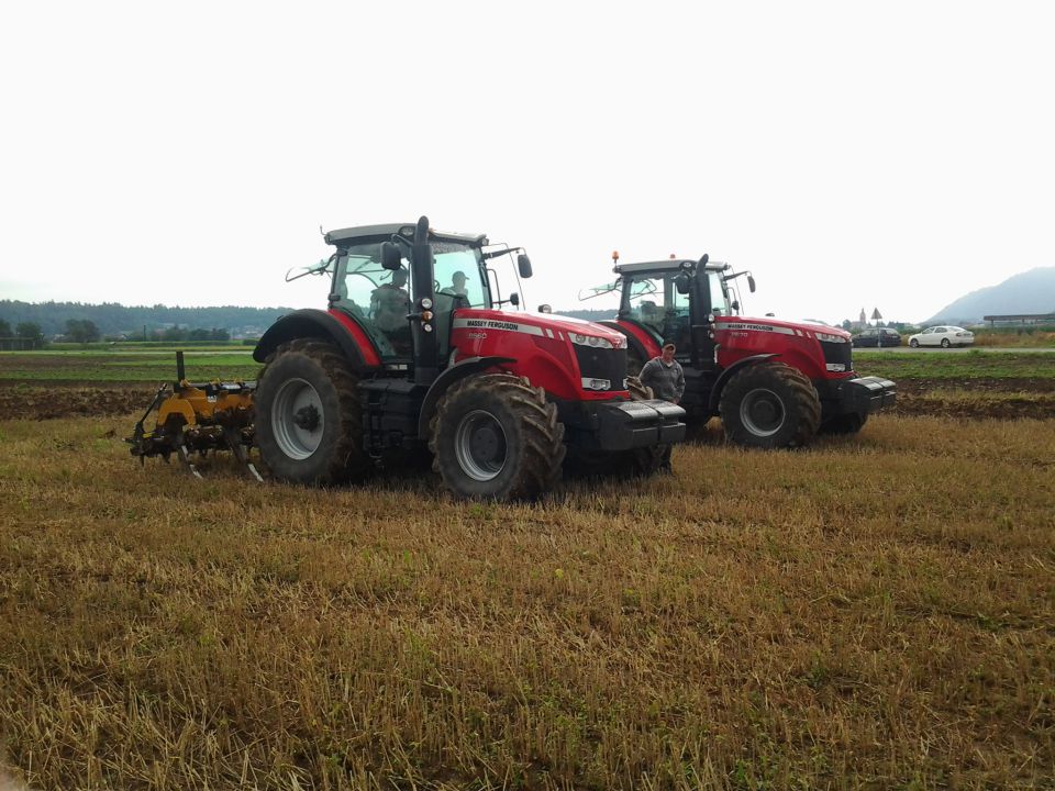 MASSEY FERGUSON GRAPAK predstavitev - foto povečava