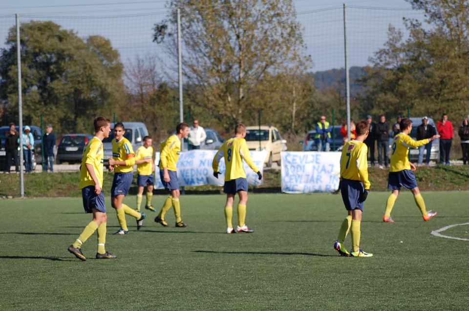 Ljubljana 16,10,11 Bravo - CM Celje - foto povečava