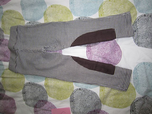 Hm hlače , debelejše legice 104 - 4 eur