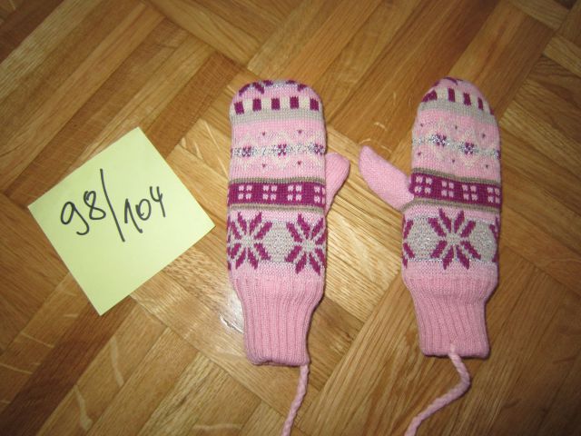 Hm zimske rokavice z vrvico 98/104 - 2 eur