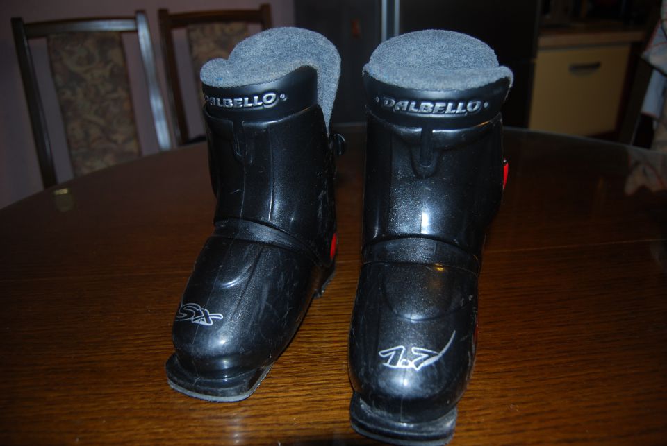 Smučarski čevlji Dalbello št 27-28 ( 212mm)
