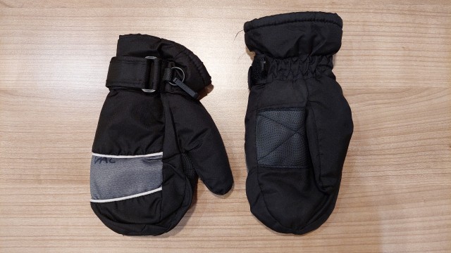 Smučarske rokavice 122-140 - 5€