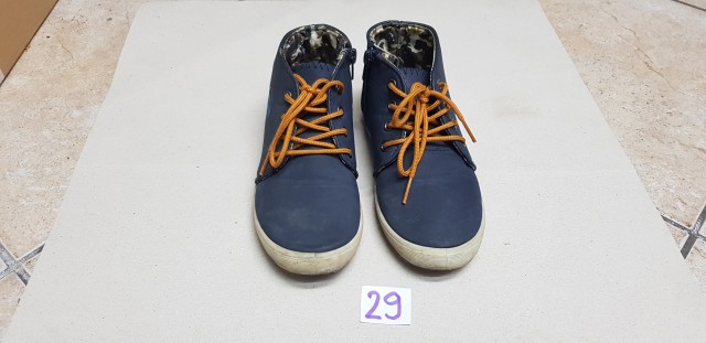 Čevlji 29 - 7€