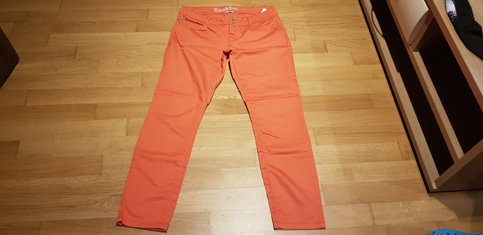 Jeans hlače L - 3€