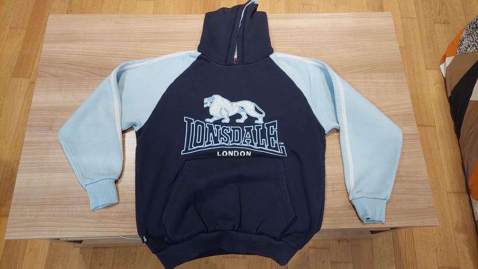 Pulover Lonsdale 146-152 - 2€
