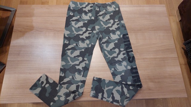 Legice 158-164 - 2€