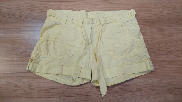 Kratke hlače 158-164 - 4€