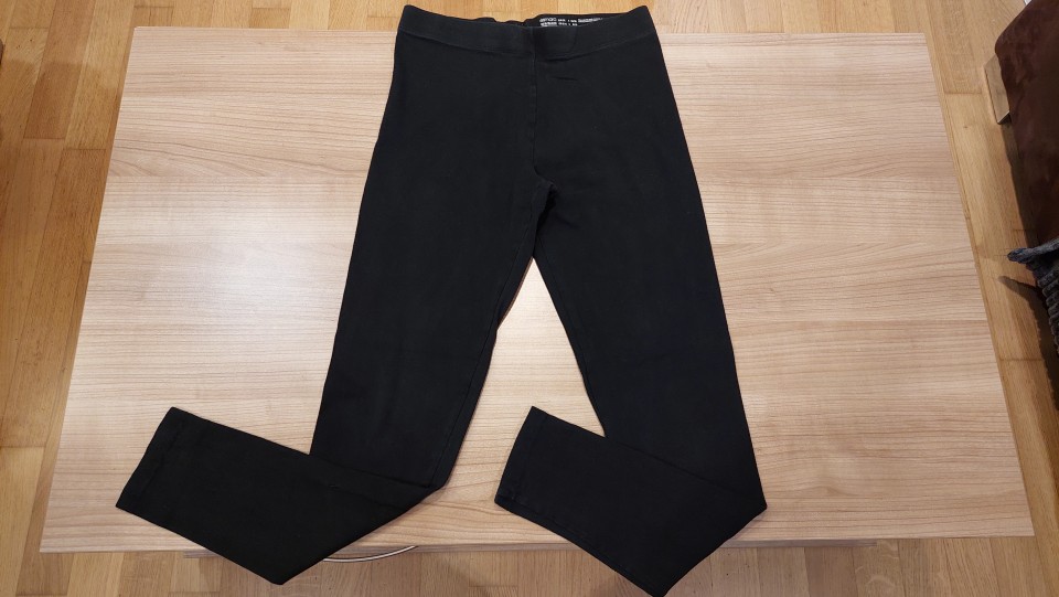 Legice 36-38, ustrezajo 158 - 4€