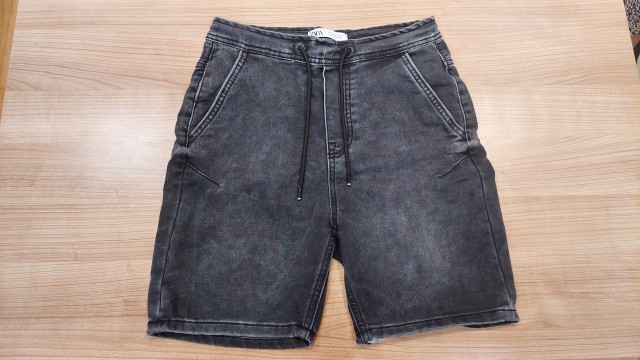 Jeans kratke hlače Zara S - 6€