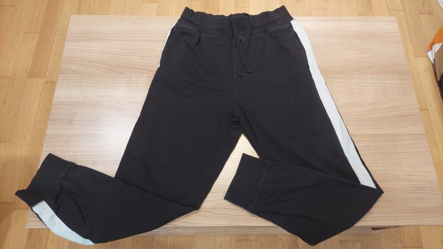 Hlače trenerka H&M S - podarim ob nakupu
