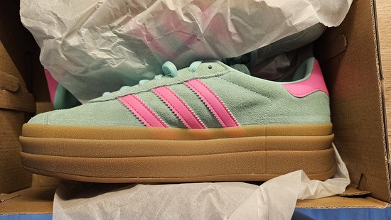 Nove superge ADIDAS GAZELLE UK 6 - 39 60 EUR - foto